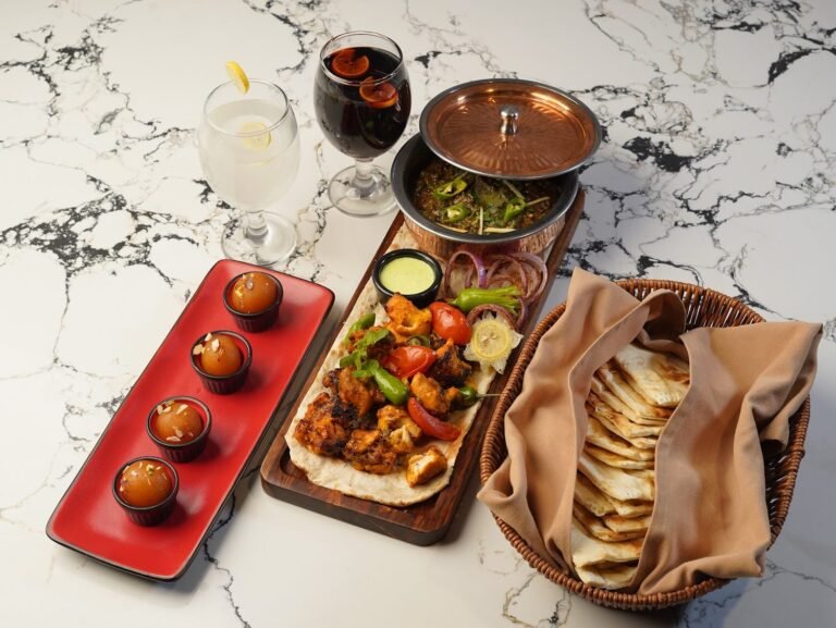 Lunch Deal 5 – Tikka Boti & Daal